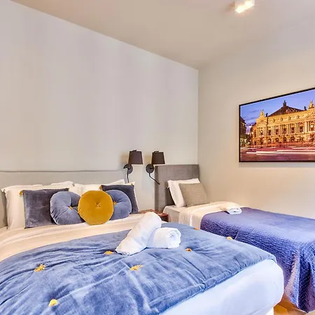 Appartamento Urban Flat 111 - Urban Lovely Flat Madeleine